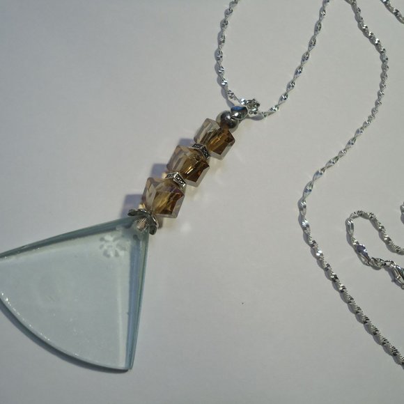 Magnifying Glass Triangle Shape Champagne Crystal Handle Pendant Necklace - Picture 2 of 11